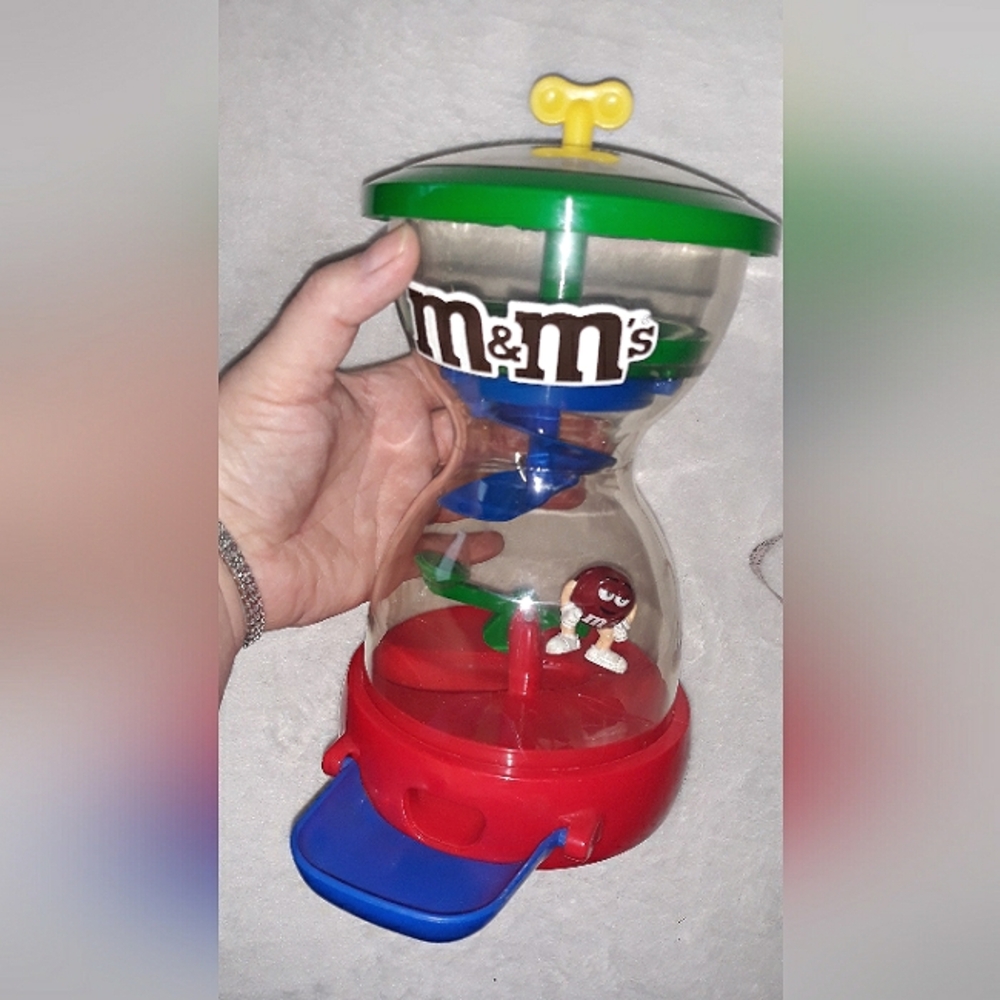 M&M's Mars World Fun Machine Sweet Candy Hourglass Seesaw Dispenser red blue